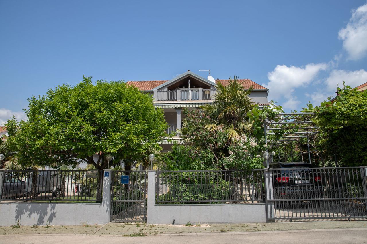 Apartmani Dina بيوغْغاد نا موغو المظهر الخارجي الصورة