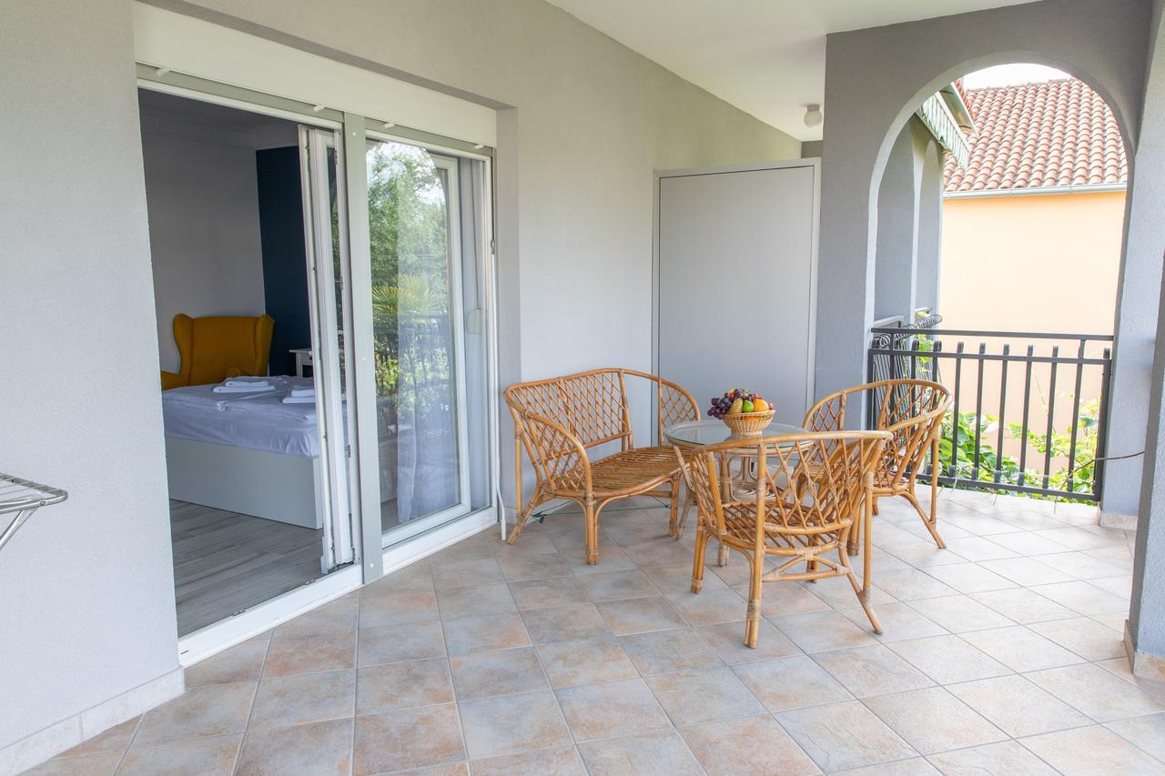 Apartmani Dina بيوغْغاد نا موغو المظهر الخارجي الصورة